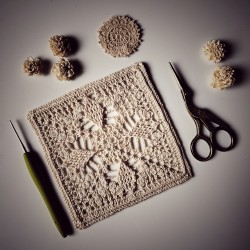 Persefona Square crochet pattern